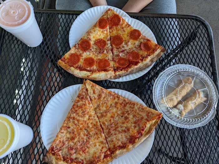 Pizza On 40th Picture 6