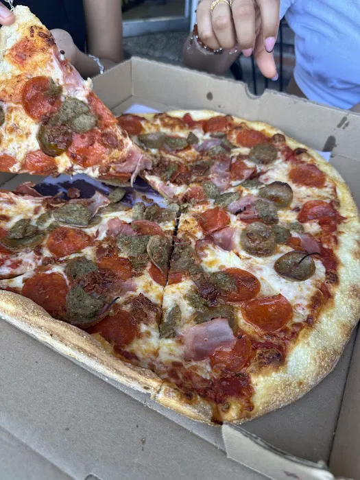 Pizza On 40th Picture 4