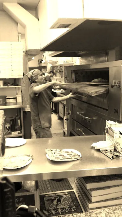 Pizza On 40th Picture 7