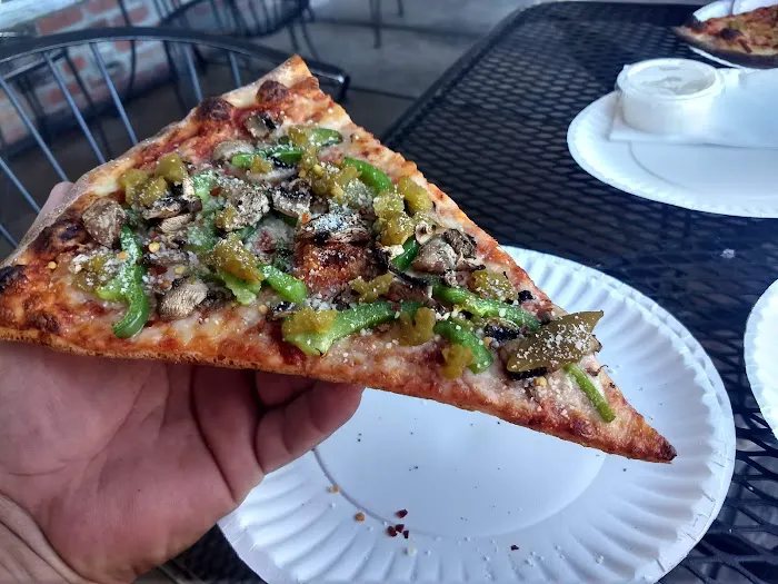 Pizza On 40th Picture 8