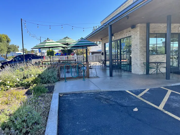 Eat Up Drive In Picture 7