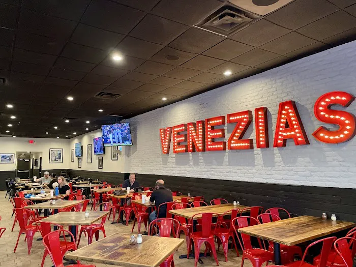 Venezia's Pizza Picture 6