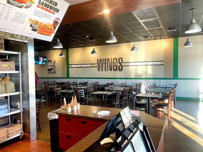 Wingstop Picture 7