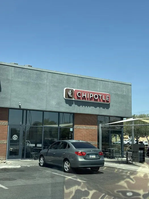 Chipotle Mexican Grill Picture 2