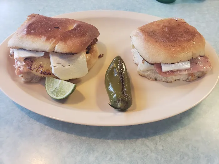 Tortas El Tri Picture 3