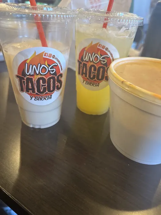 UNOS TACOS Y BIRRIA Picture 7
