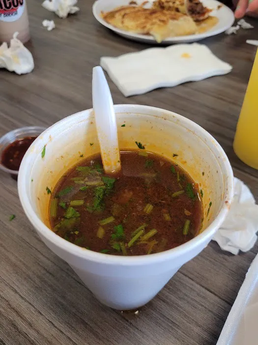 UNOS TACOS Y BIRRIA Picture 6