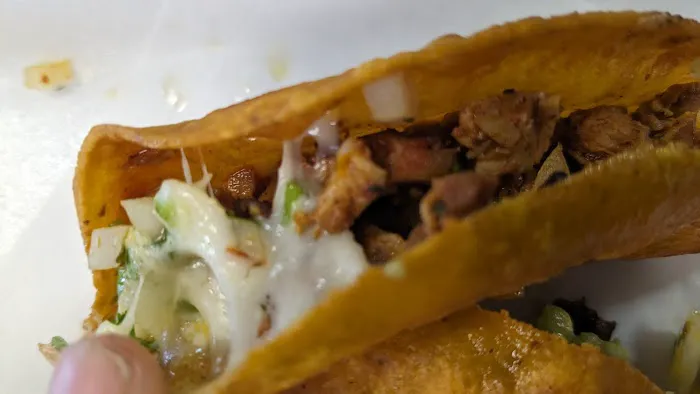 UNOS TACOS Y BIRRIA Picture 3