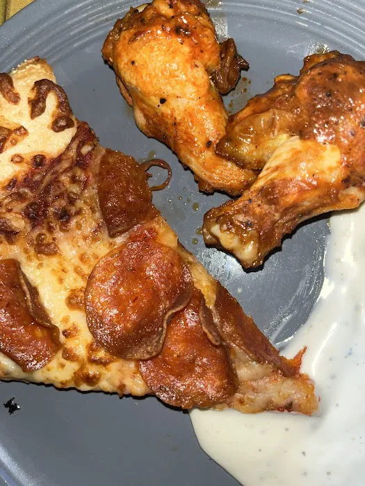 Little Caesars Pizza Picture 4