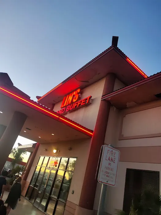 Lin's Grand Buffet Picture 3