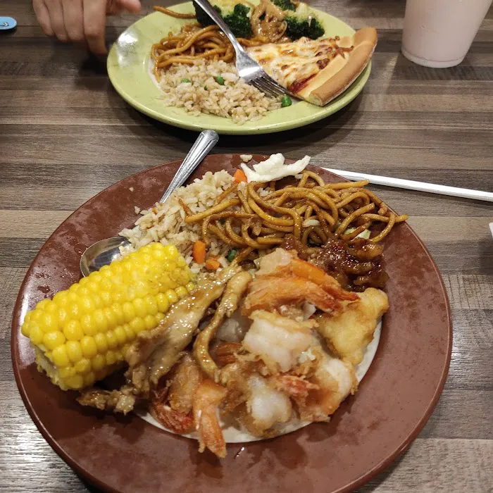 Lin's Grand Buffet Picture 5