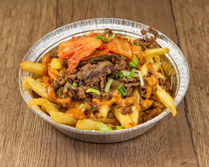 Chix N Buns Picture 6