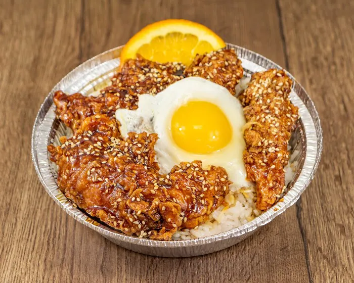 Chix N Buns Picture 10