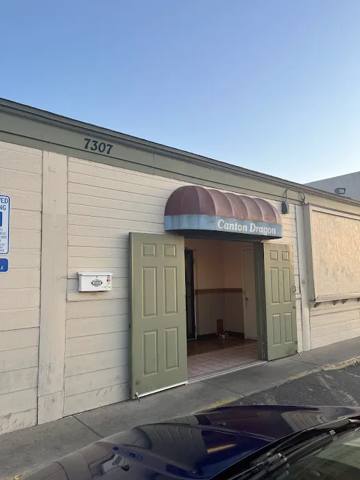 Canton Dragon Picture 9