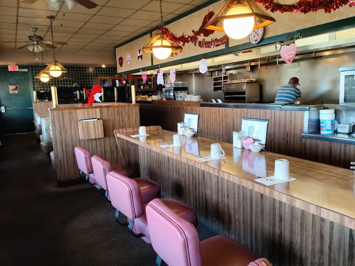 Genie G's Family Restaurant Picture 5