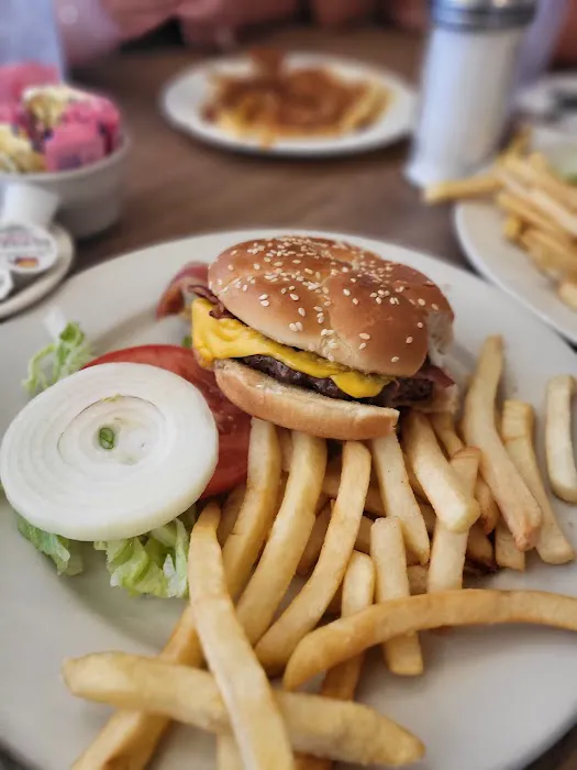 Genie G's Family Restaurant Picture 7