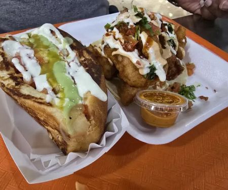 La Pasadita Hot Dogs