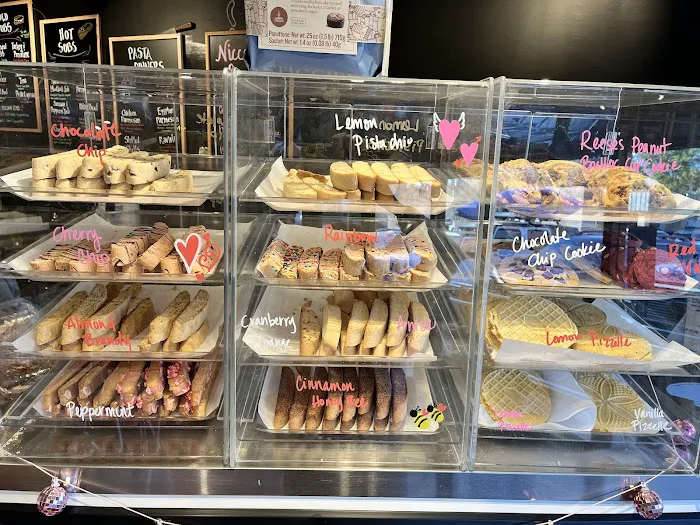 Niccoli's Italian Grocery-Deli Picture 7