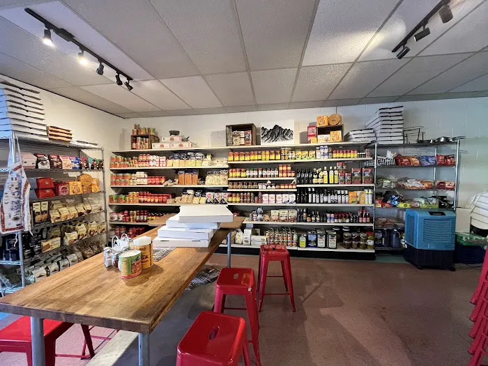 Niccoli's Italian Grocery-Deli Picture 6