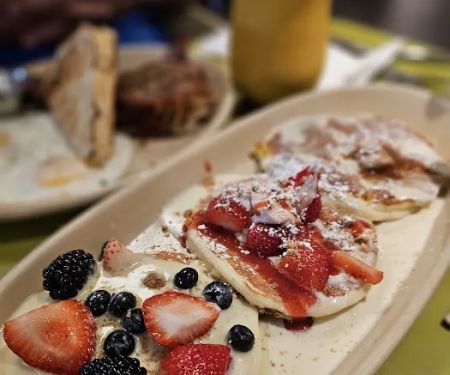 Snooze, an A.M. Eatery