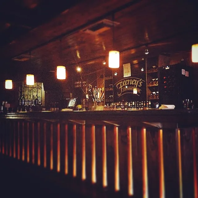 Feeney's Restaurant & Bar Picture 9