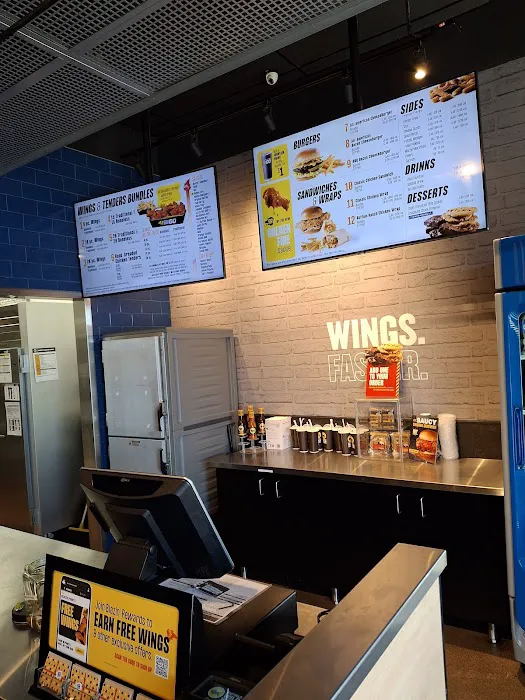 Buffalo Wild Wings 'GO' Picture 2