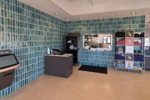 Auto Service Center