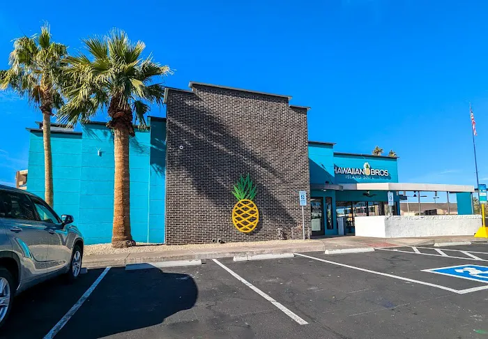 Hawaiian Bros Island Grill Picture 7