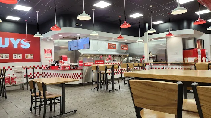 Five Guys Picture 4