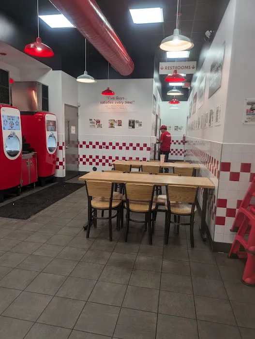 Five Guys Picture 5