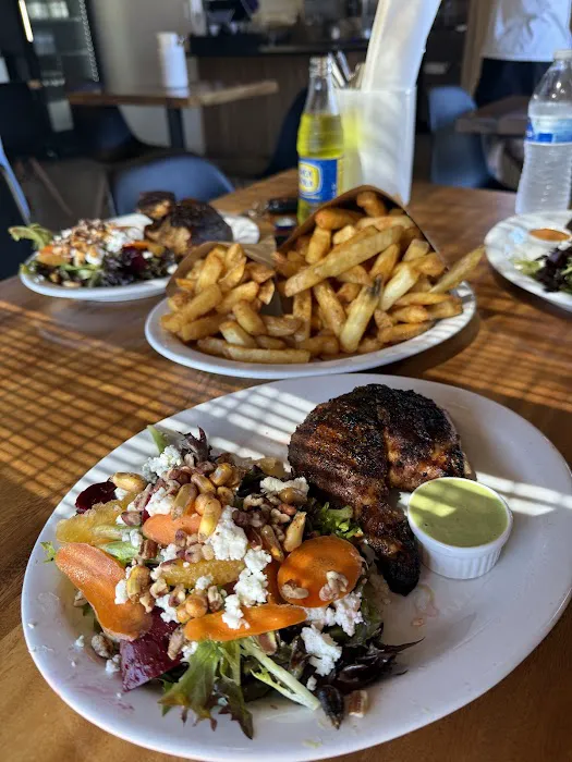 Mister Pio Picture 6