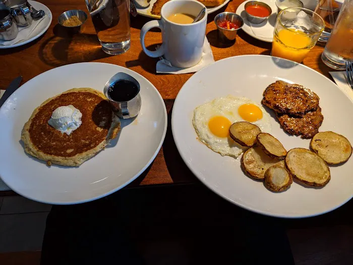 The Normal Restaurant and Bar Picture 3