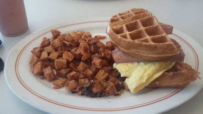 The Normal Restaurant and Bar Picture 5