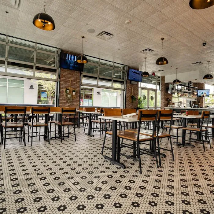 Crust Pizzeria Tempe Picture 3