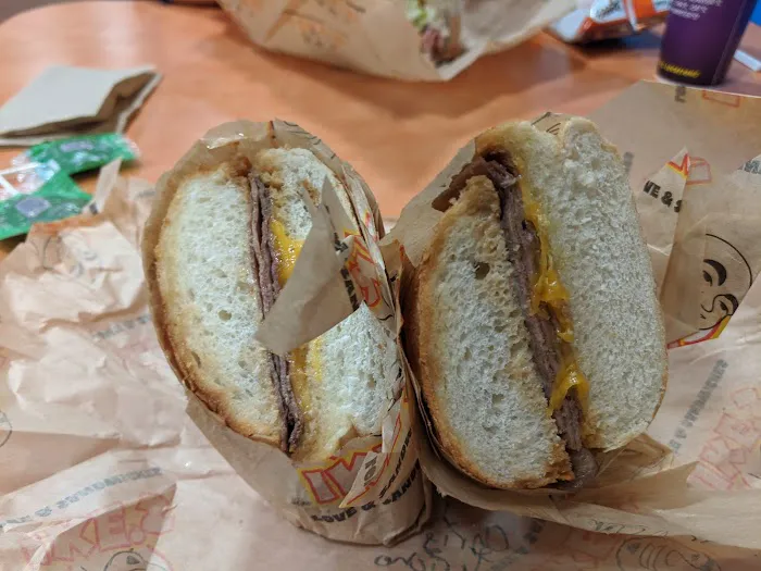 Ike's Love & Sandwiches Picture 3