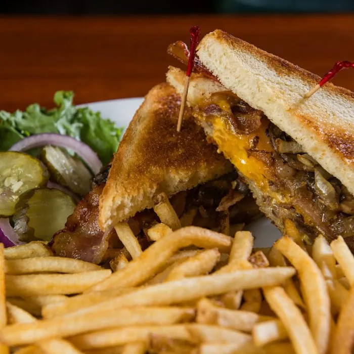 Vine Tavern & Eatery - Elliot & Rural Picture 5