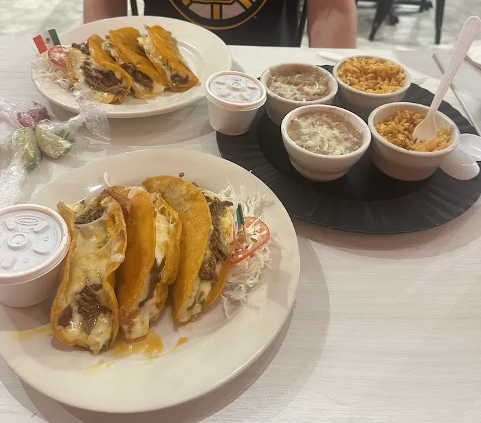 Tradiciones Mexican Grill Picture 7