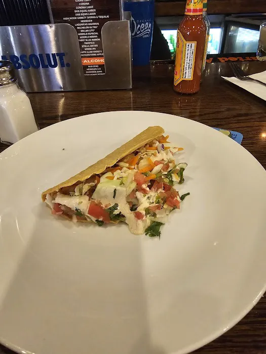 Bogeys Sports Bar & Grill Picture 5