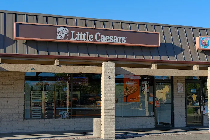 Little Caesars Pizza Picture 5