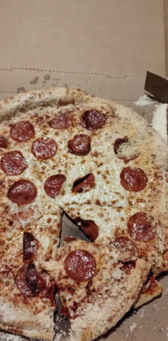 Little Caesars Pizza Picture 4