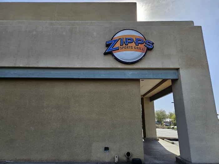 Zipps Sports Grill Picture 10