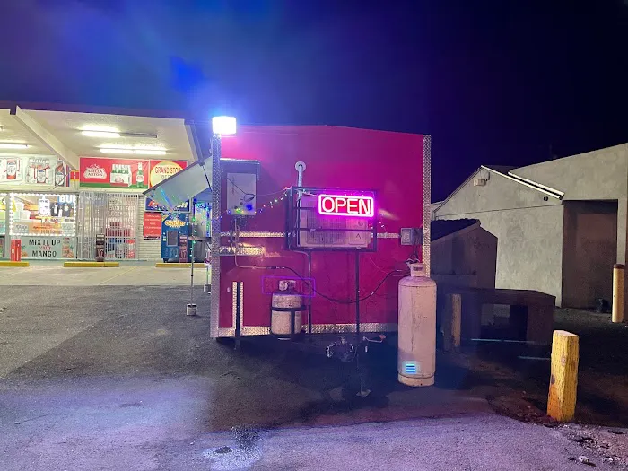 dannas hotdogs 2 Picture 10