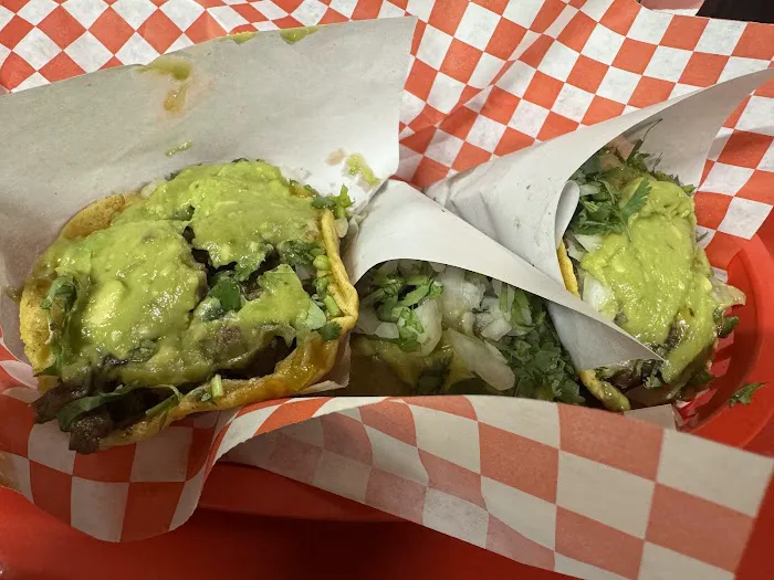 Tacos El Rojo PHX Picture 7