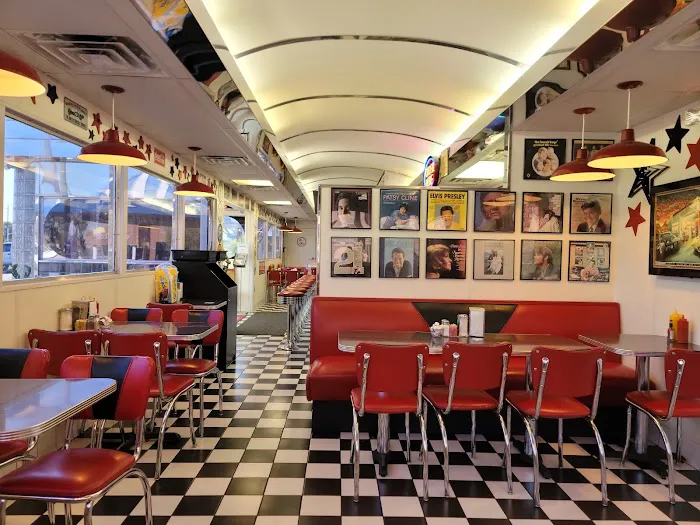Starliner Diner Picture 9