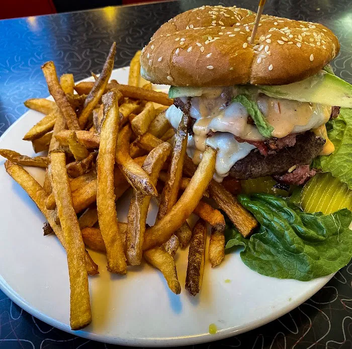 Starliner Diner Picture 10