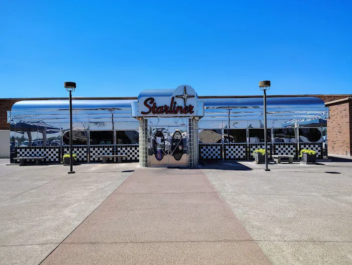 Starliner Diner Picture 6