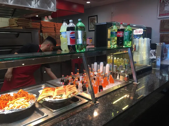 Gus' NY Pizza Picture 10