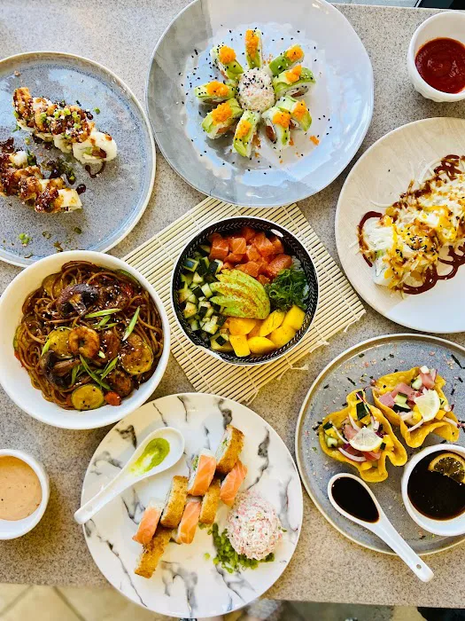 Yorokobi Sushi Phoenix Picture 8