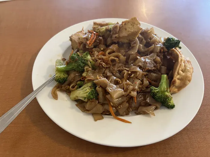 Golden Thai Kitchen Picture 3