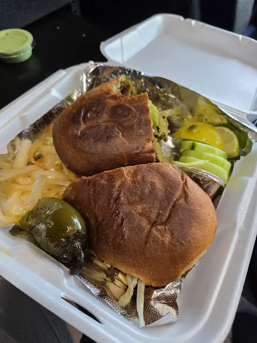 Food Truck - Tacos La Lomita Picture 4